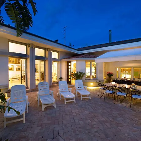 Jewel Villa Sorrento